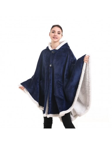 Poncho Plaid Polaire Géant Bleu Marine à capuche et poches latérales Comment ça marche