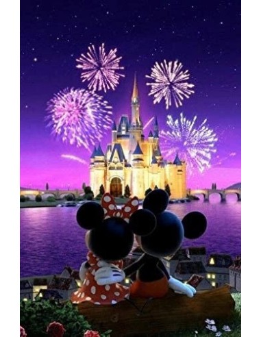 Minnie et Mickey Contemplant un Feu d'Artifice Dans la société mordern